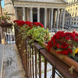 pantheon-balcony-morgana-suite.it-romehotels.com/